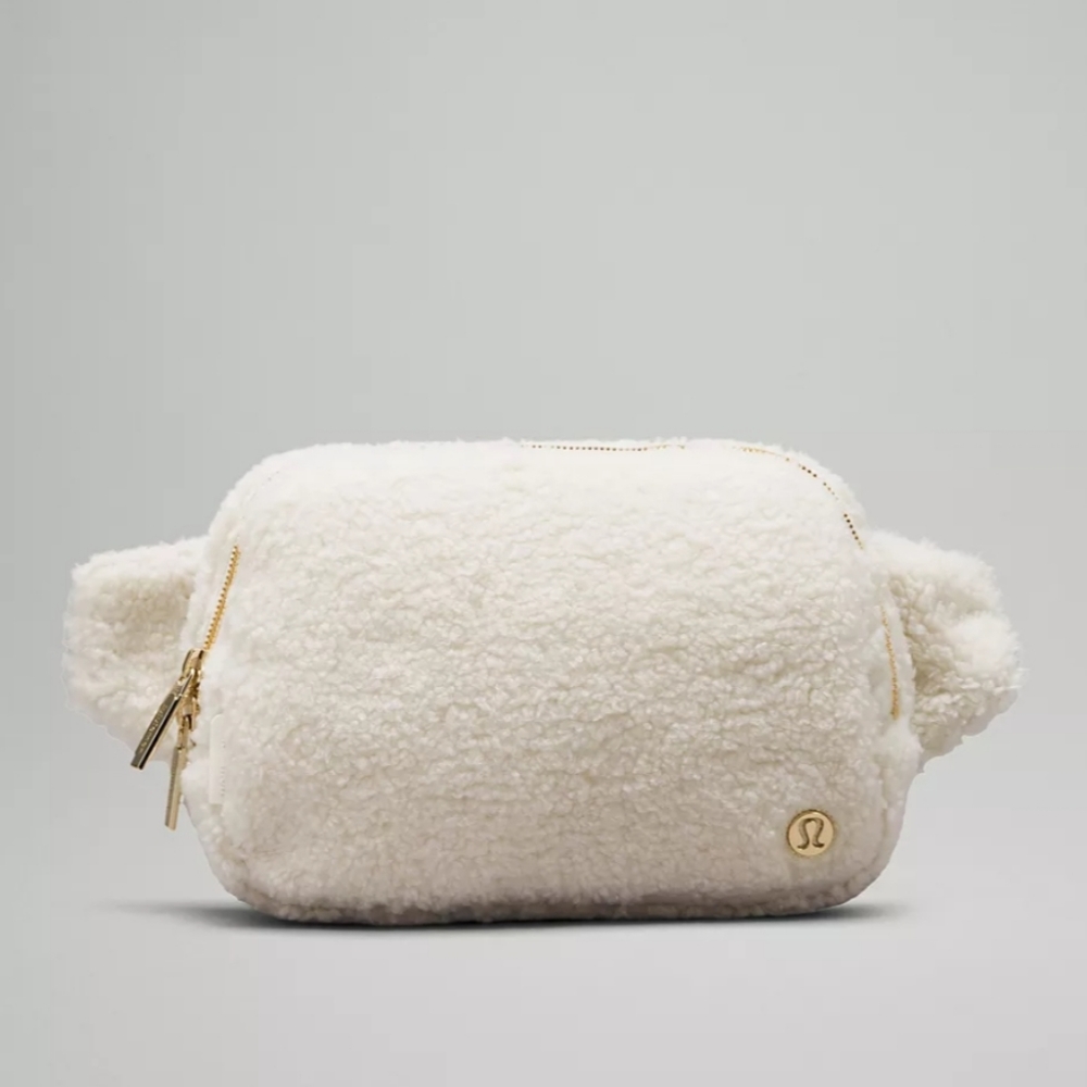 NWT Lululemon Everywhere Belt Bag Large 2L Fleece